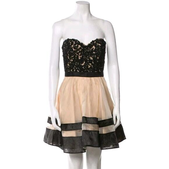 La Femme Strapless Dress Embellished Sz 4 Fit Flare Lined Cocktail (J - Picture 1 of 6